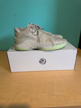 Men's Athletic Shoes - Light Gray with Glow Green Sole